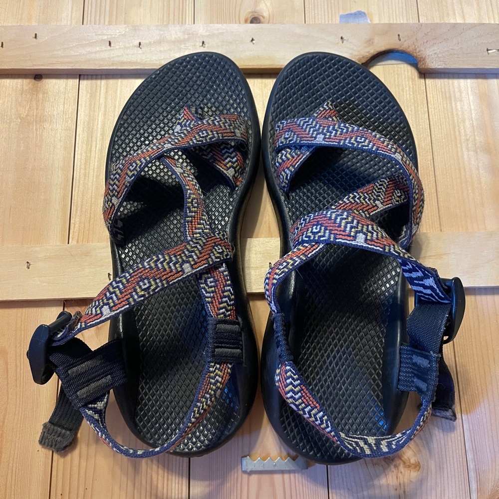 Women’s Chaco size 9